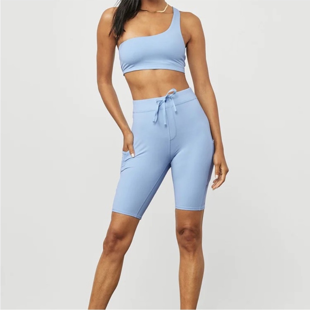 NWT Alo 9” High Waist Checkpoint Biker shorts/blue/ small